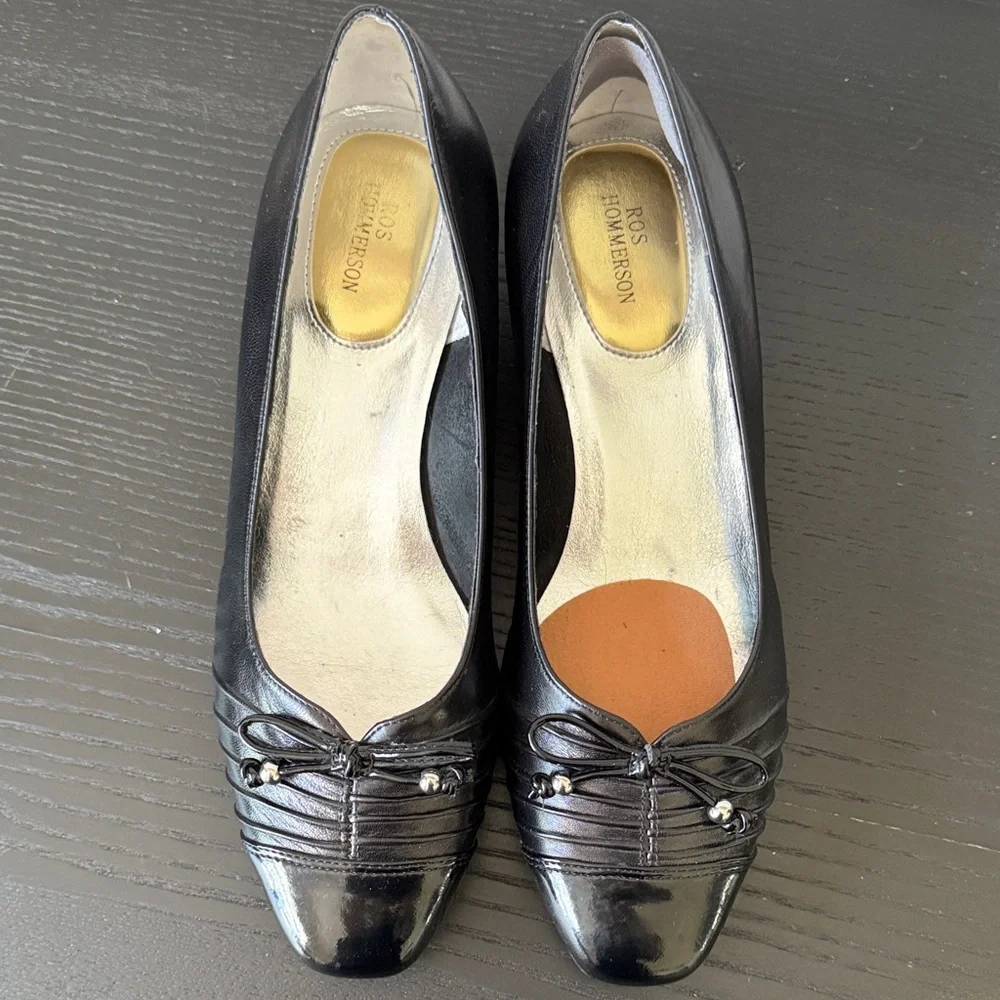 Ros Hommerson Black Leather Heels with Silver Bow Detail 9W - Picture 3 of 11